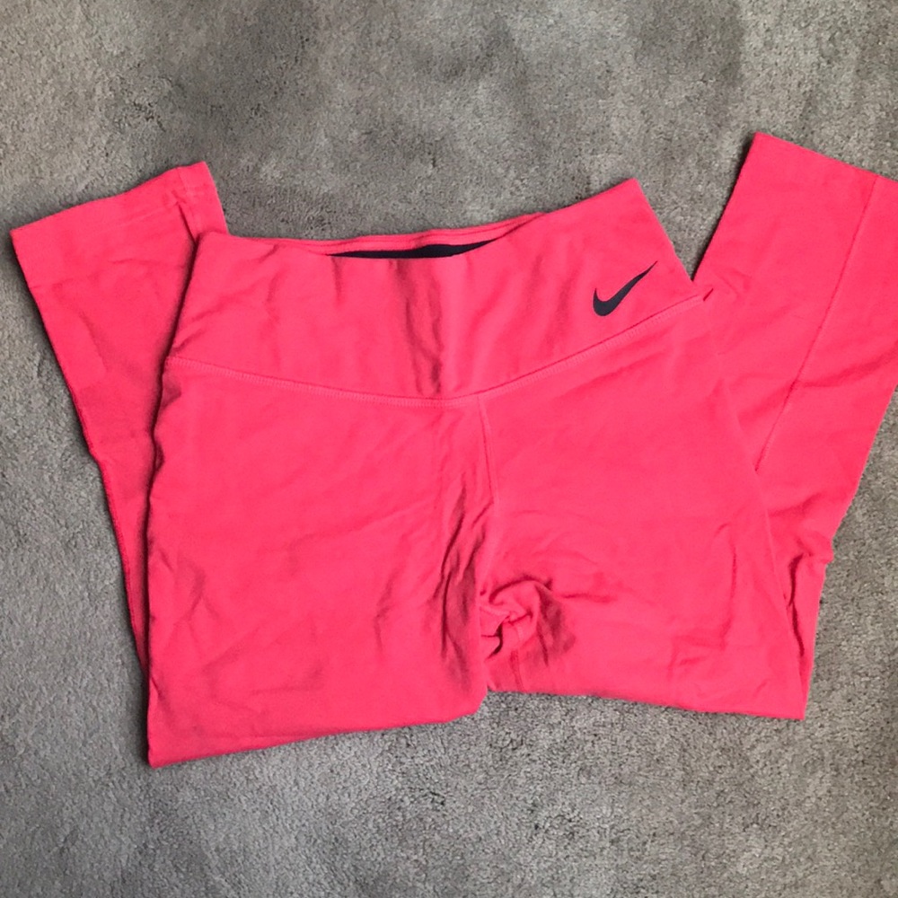 Women Nike sculpt Capri